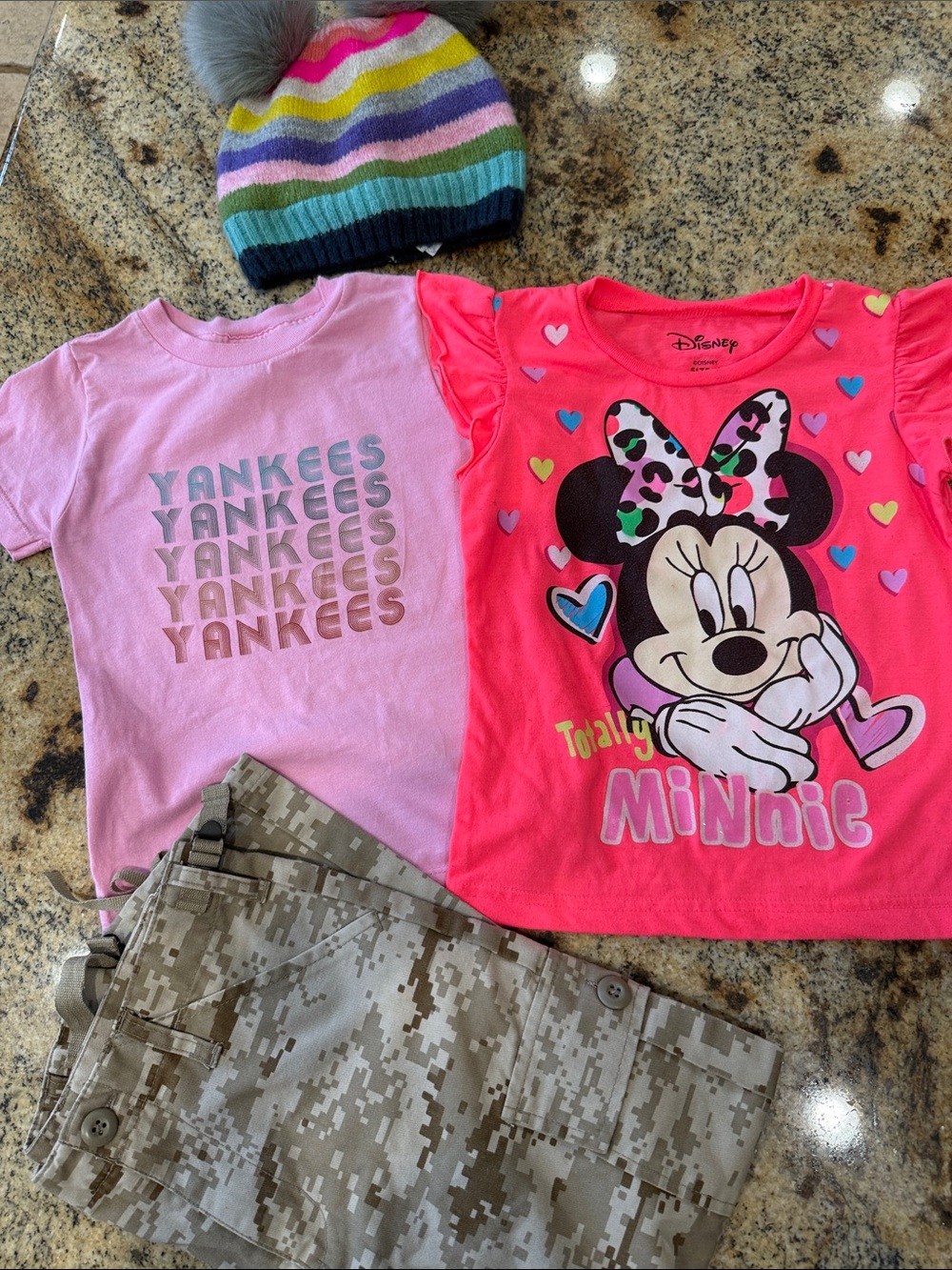 Yankees Port & Co pink & Disney Minnie 3T both adorable 🥰 2 shirts